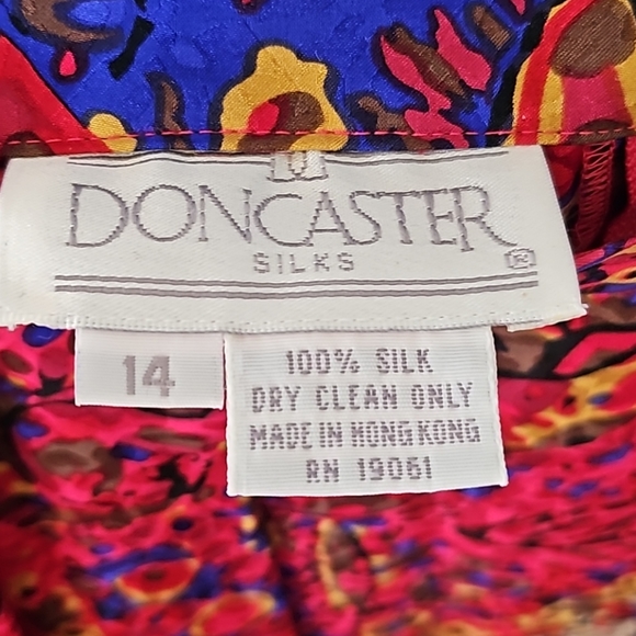Vintage Doncaster 100% Silk blouse and skirt - Picture 7 of 8